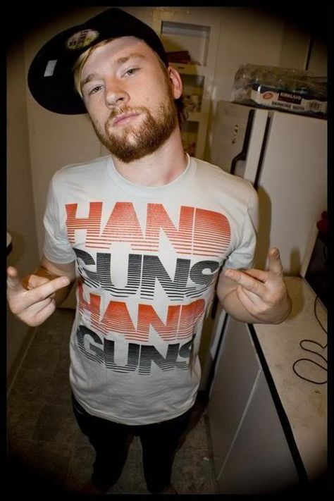 Johnny Craig<3<3 Jonny Craig, Grow A Beard, Dance Gavin Dance, Sing Me To Sleep, Pop Punk Bands, Grow Beard, A Day To Remember, Pierce The Veil, The Veil