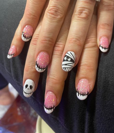 Cute Halloween Nail Art, Mummy Nails, Cute Halloween Nails, Halloween Mummy, Halloween 2022, Halloween Nail, Cute Nail Art, Halloween Nail Art, Halloween Nails