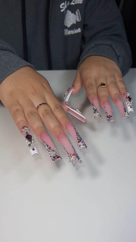 Acrylic Nails Extra Designs, Long Dramatic Nails, Dramatic Nails Acrylic Long, Extra Baddie Nails Long, Junk Nails Bling Medium, Long Acrylic Nail Designs Baddie, Extra Nail Ideas, Long Bling Acrylic Nails, Extra Nails Designs