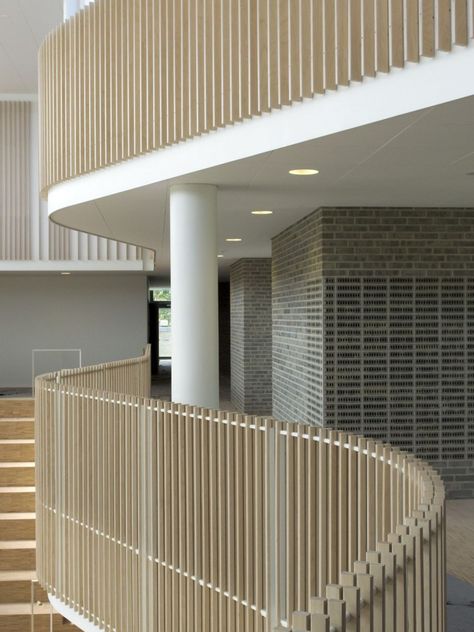 International School Ikast Brande / CF Moller Wood Railing, School Interior, Stair Handrail, Office Buildings, Balcony Railing, Patio Interior, Railing Design, International School, Swansea