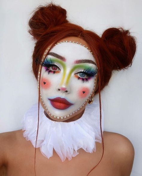 Maquillage Halloween Clown, Cute Clown Makeup, Festive Makeup, Circus Makeup, Halloween Makeup Clown, Holloween Makeup, Drag Make-up, Creepy Halloween Makeup, Cute Halloween Makeup