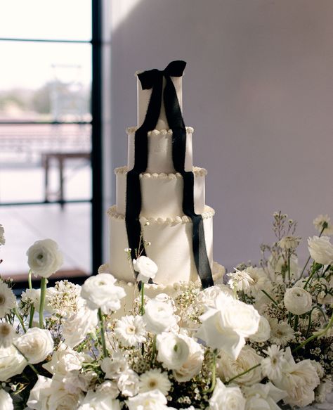 We couldn’t be more obsessed with this black & white chic styled shoot! The bow details throughout really pulled it all together & @mollymurphyphotography captured every detail to perfection. Swipe through to see all the details🖤⁠ •⁠ •⁠ Wed Society | North Texas Featured Vendors:⁠ Hair & Makeup: @grandslamglam⁠ Photo Booth Guestbook & Balloons: @theoccasionsociety⁠ Photography: @mollymurphyphotography⁠ Venue: @davisandgreyfarms⁠ •⁠ •⁠ // Photo:⁠ @mollymurphyphotography⁠ •⁠ •⁠ Other Vendors:⁠ ... White Black Champagne Wedding, Black Bow Wedding, Champagne Bottle Art, Black Champagne Wedding, Bow Wedding, White Chic, Editorial Wedding, 18th Birthday Party, Bridal Party Photos