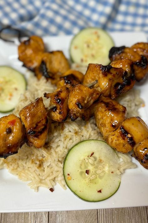 Bang Bang Chicken Skewers Bangbang Chicken, Bang Bang Chicken Skewers, Blackstone Chicken, Chicken Breast Dishes, Bang Bang Chicken, Chicken Skewer Recipe, Thai Chili, Skewer Recipes, Chicken Kabobs