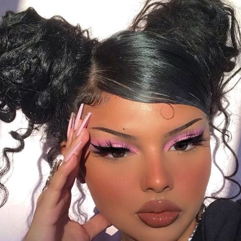 Cute Makeup Looks, Makeup Eye Looks, Creative Makeup Looks, Curly Girl Hairstyles, Long Black Hair, Baddie Hairstyles, Gorgeous Makeup, Glam Makeup, Girls Makeup