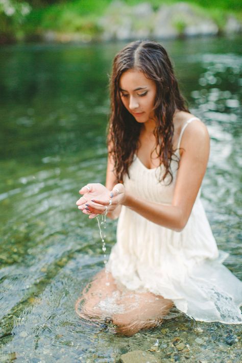 Jade…Class of 2014 Lake Photoshoot, Photographie Portrait Inspiration, Senior Picture Outfits, Waterfall Photography, Senior Pictures Poses, Outdoor Photoshoot, Water Photography, Photography Poses Women, Shooting Photo