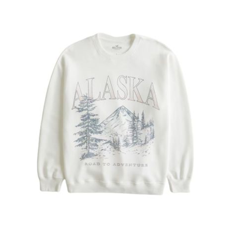 Hollister Sweatshirt, Teen Clothing, Stockholm Fashion, Fleece Sweater, Cozy Sweatshirts, Crew Sweatshirts, Graphic Crewneck Sweatshirt, Graphic Crewneck, Aesthetic Fashion