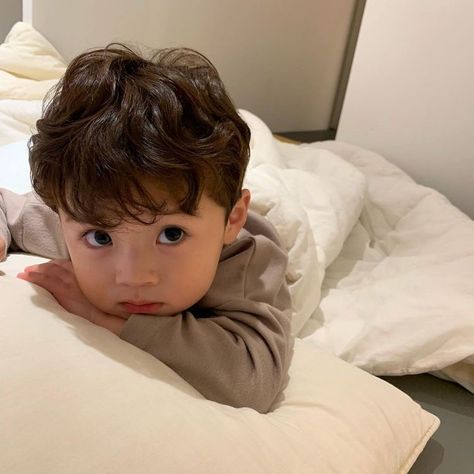 White Asian Baby, Half Asian Babies, Hispanic Babies, Japanese Baby, Mexican Babies, Baby Boy Hairstyles, Ulzzang Kids, Cute Asian Babies, Korean Babies