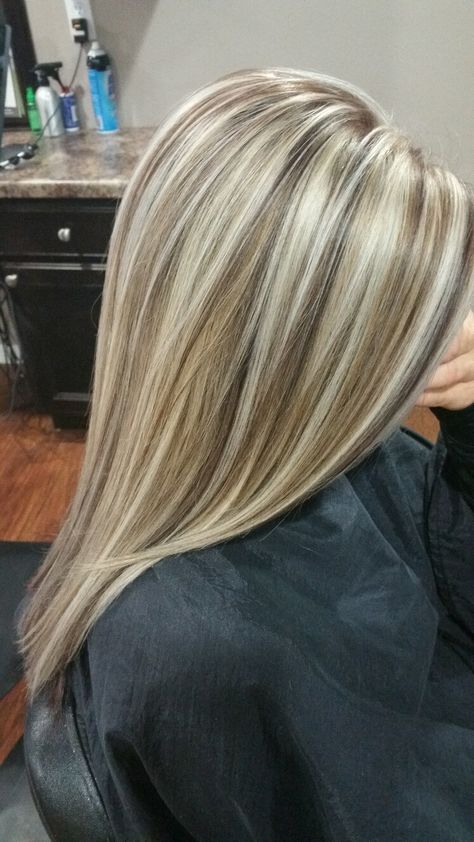 3 Shades Of Blonde Highlights, 3 Colour Highlights Blondes, Pictures Of Blonde Highlights, Blonde Coloring Ideas, Caramel Blonde Lowlights, Summer Blonde Hair With Lowlights Long Layered, Vanilla Blonde Highlights On Dark Hair, Blonde Ideas For Fall, Blonde And Low Lights Hair Color