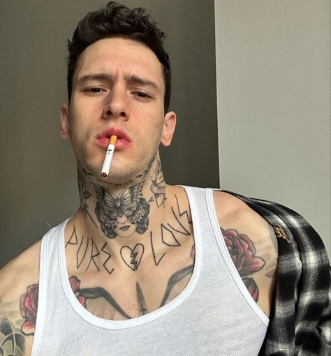 personal trainer @gio_mitrano Instagram Mens Faces, Tattooed Men, Body Horror, Face Profile, Personal Trainer, Tattoos For Guys, Tatting, Tattoos, Quick Saves