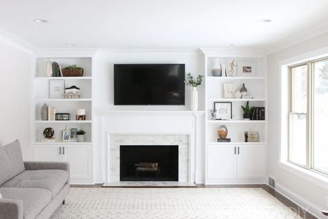 Decorating Built In Shelves, Built In Around Fireplace, Built In Shelves Living Room, Living Room Built Ins, Fireplace Shelves, Fireplace Built Ins, Interior Decorating Styles, Living Room Shelves, Room Shelves