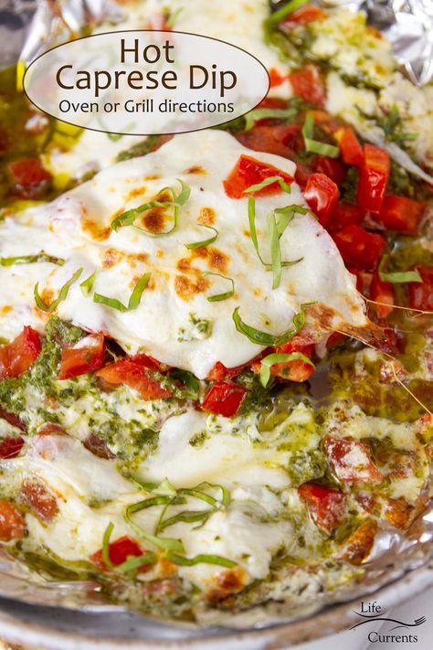 Caprese Dip Recipe, Recipe With Pesto, Tailgating Snacks, Caprese Dip, Pesto Appetizers, Dips And Appetizers, Caprese Appetizer, Tailgate Snacks, Cream Cheese Appetizer