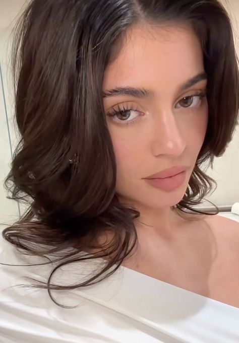 kylie jenner Kyle Jenner Vibe, Kylie Jenner Makeup Looks, Kylie Jenner Hairstyles, Kylie Jenner Makeup Natural, Kylie Jenner Face, Kylie Jenner Makeup Look, Kylie Jenner Fotos, Kylie Jenner Icons, Kylie Jenner Selfies