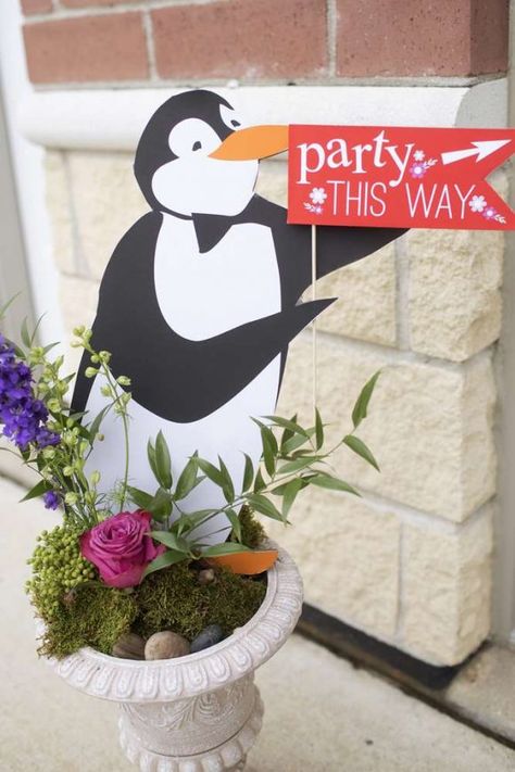 Mary Poppins Party Decorations, Mary Poppins Birthday Party, Mary Poppins Penguins, Mary Poppins Birthday, Nineteenth Birthday, Penguin Birthday Party, Broadway Party, Mary Poppins Party, Penguin Baby Showers