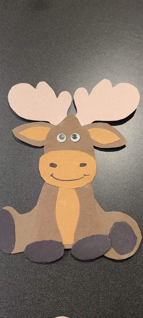 Moosletoe Craft, Moose Diy Crafts Ideas, M Is For Moose Craft, Moose Headband Craft, Moose Handprint Craft, Moose Craft For Preschool, Moose On The Loose Ideas, Moose Template Free Printable, Christmas Moose Crafts