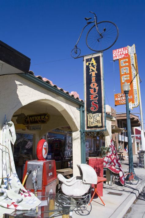 On the quirkier end of the spectrum is Boulder City, Nevada — a town of about 15,000 located approximately 26 miles from Las Vegas. At The Antique Depot and Sherman's House of Antiques, you can find everything from old neon signs to an antique washing machine. Antique Washing Machine, Boulder City Nevada, Old Neon Signs, Boulder City, Nevada Travel, Wine Country California, Antique Market, Flea Markets, Best Cities