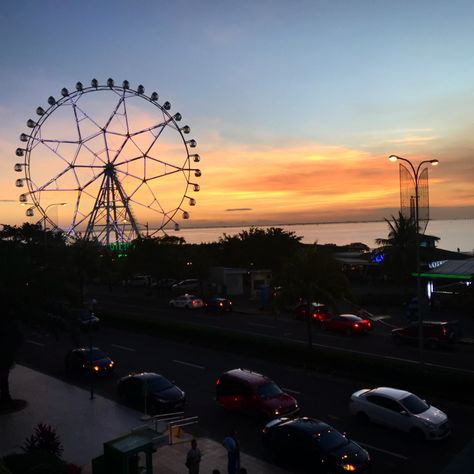 #ferriswheel #sunset #moa #philippines #aesthetic wowza 👏🏻 Moa Philippines Aesthetic, Moa Manila Aesthetic, Mall Of Asia Philippines Aesthetic, Moa Philippines, Manila Philippines Aesthetic, Philippine Aesthetic, Moa Aesthetic, Philippine Photography, Philippines Aesthetic