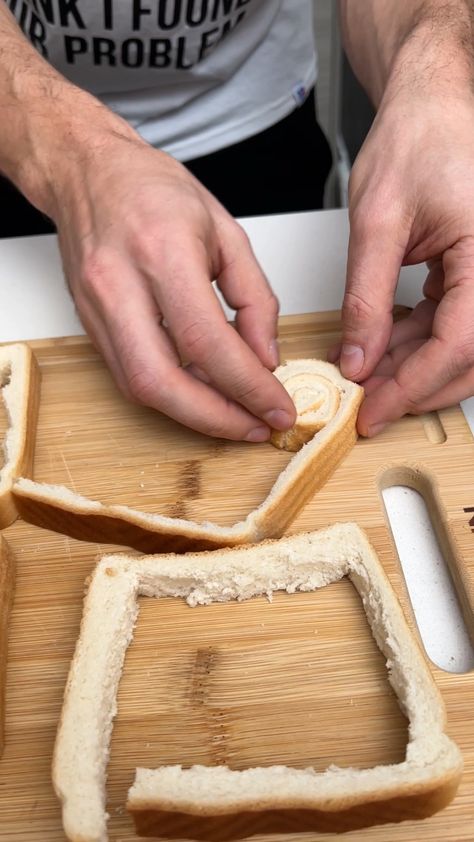 John Nonny - Stop wasting your bread crust and do this! 🤯😍 Bread Crust Cinnamon Rolls, Heart Bread, Bread Stick, Bread Crust, Cream Cheese Roll Up, Special Dishes, Facebook Recipes, Hit Man, Cheese Roll