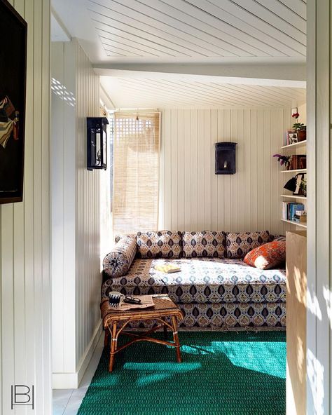 Beata Heuman on Instagram: “Snug, just off the kitchen with the blue worktop some posts ago. A place to read or watch telly (see my retro take on a flat screen TV…” Beata Heuman, London Townhouse, Park Homes, Interior Design Companies, A Living Room, Childrens Bedrooms, White Walls, Interior Inspiration, No. 2