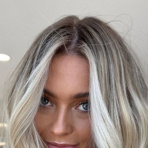 Sydney Hair Salon on Instagram: "Your next colour inspo 🔥 Melissa created this bright seamless lived in blonde for her client @jasminfernie Swipe to see the before! - - - #blonde #blondetransformation #colour #colourspecialist #blondespecialist #balayage #colorwow #haircaregroup #lakme #sydneyhairsalon #balayage #blondehair" Lived In Blonde Dark Roots, Lived In Bright Blonde, Blonde Dark Roots, Lived In Blonde, Blonde Hair Goals, Best Hairdresser, Blonde With Dark Roots, Beachy Hair, Bright Blonde