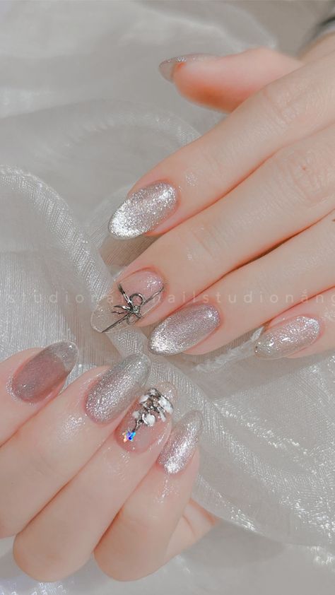 Silver Cateye Nail, Heart Cat Eye Nails, Library Aesthetic, Winter Inspired, Cat Eye Nails, Silver Cat, Xmas Nails, Heart Nails, Nails Designs