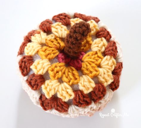 Granny Square Crochet Pumpkin - Repeat Crafter Me Granny Pumpkin Crochet, Granny Square Pumpkin Pattern Free, Pumpkin Granny Square, Fall Granny Square, Square Pumpkin, Pumpkin Patterns Free, Easy Granny Square, Pumpkin Crochet, Yarn Box