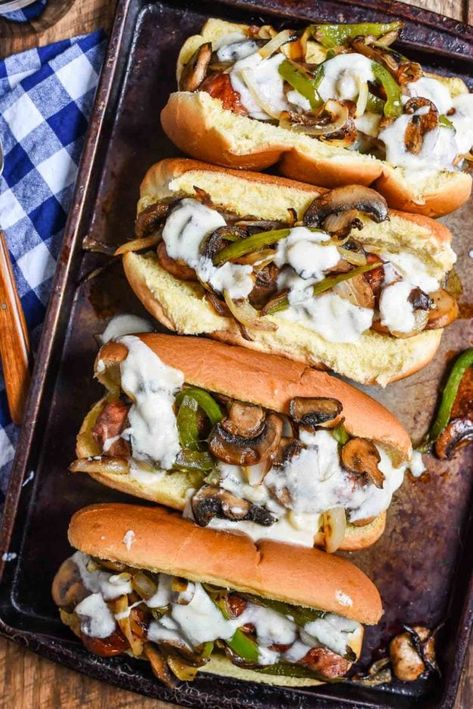 Philly Sandwich, Brats Recipes, Bratwurst Recipes, Philly Cheese, Hot Dog Recipes, Cookout Food, Dog Recipes, Wrap Sandwiches, Sausage Recipes