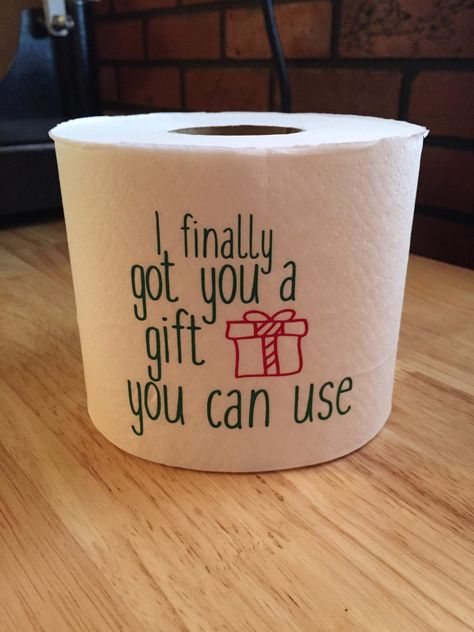 Diy Christmas Gifts For Boyfriend, Diy Gifts For Girlfriend, Gag Gifts Christmas, Presente Diy, Diy Best Friend Gifts, Diy Gifts For Dad, Bff Birthday Gift, Bff Birthday, Funny Gifts For Friends