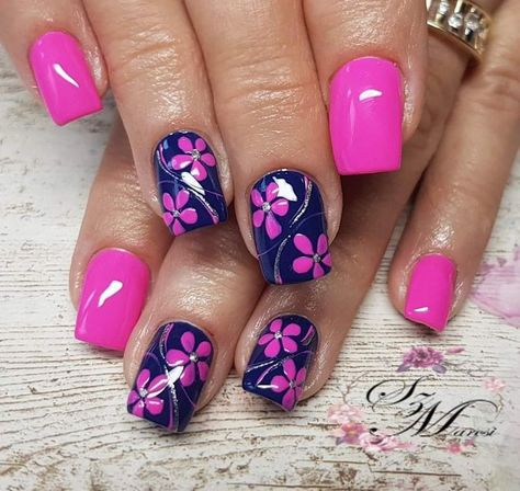 Square Nail Designs Flowers, Hot Pink Blue Nails, Summer Fingernail Designs, Pink And Purple Flower Nails, Flower Manicure Designs, Fun Dip Nails Summer, Dip Nail Designs Summer, August Gel Nails Ideas, Fun Gel Nails For Summer