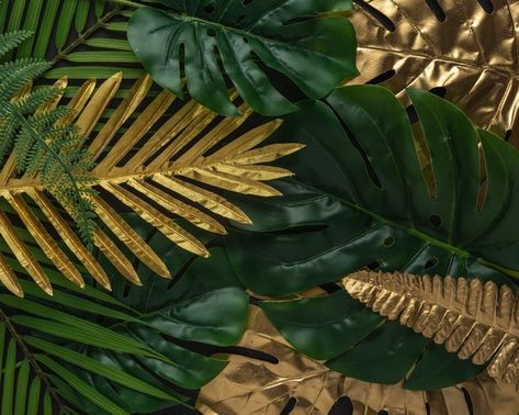 Gold Green Wallpaper, Creative Layout, Salon Pictures, Mughal Art Paintings, Palm Branch, Tropical Palm Leaves, Dark Green Background, Gold Aesthetic, Ocean Vibes