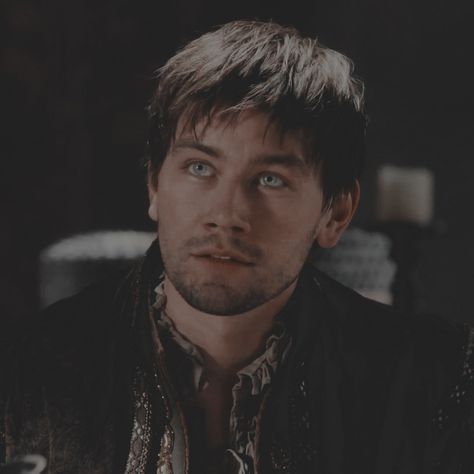 Sebastian De Poitiers, Sebastian Reign, Bash Reign, Reign Bash, Torrance Coombs, Period Drama Movies, Toby Regbo, Bride Book, Historical Pictures