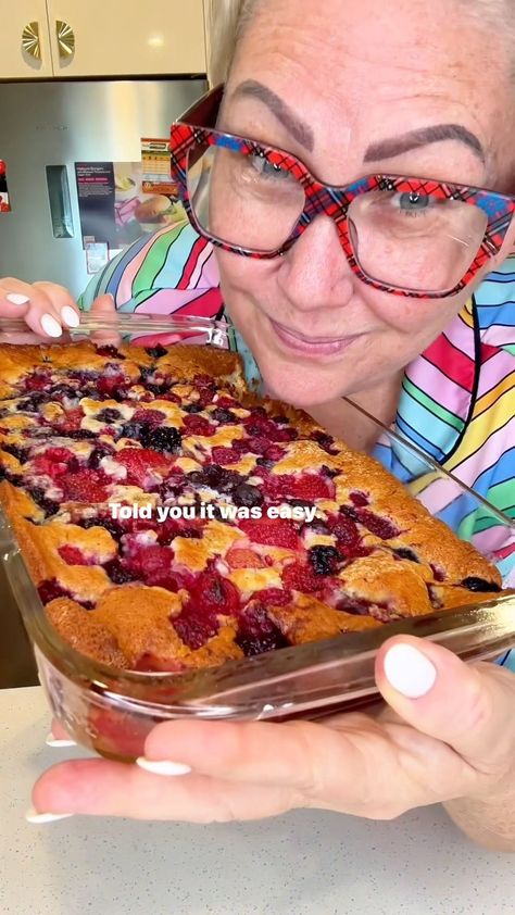 Stephanie Joy de Sousa | Follow @steph_cooks_stuff for daily recipes ⬇️ Hey foodies! 🍓🍰 Just whipped up the easiest Mixed Berry Cobbler, and it’s a game-changer! 🎉... | Instagram Mixed Berry Cobbler With Frozen Berries, Mixed Berry Cobbler, Berry Cobbler Recipes, Berry Cobbler, Easy Banana Bread Recipe, Frozen Berries, Cobbler Recipe, Fruity Desserts, Daily Recipes