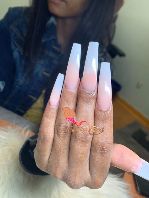 Pink To White Ombre Nails, White Ombre Nails, White Ombre, Toes Designs, Pretty Acrylic Nails, Cute Acrylic Nails, Ombre Nails, Pink Nails, Pink And White