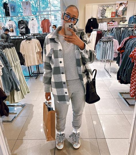 Shacket Outfit Women, York Outfits, Shacket Outfit, New York Outfits, 11th Grade, Plaid Outfits, Spend Money, Flannel Jacket, Fall Fits