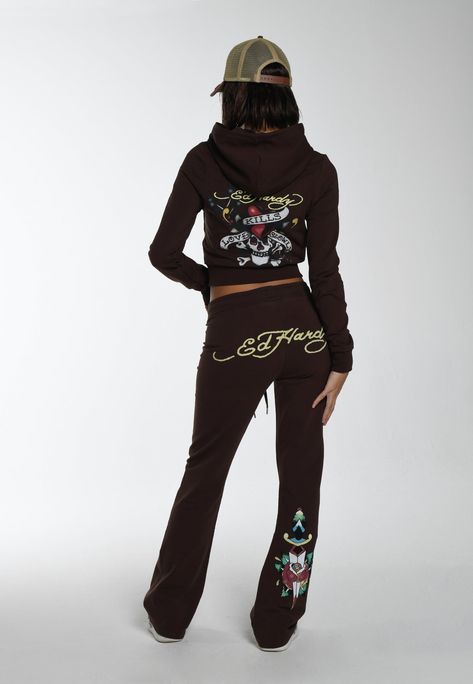 Fitted Tracksuit Women, Ed Hardy Sweatsuit Outfit, Cute Shoes Y2k, Ed Hardy Sweater, Ed Hardy Sweatsuit, Ed Hardy Sweatpants, Ed Hardy Set, Ed Hardy Tracksuit, Flared Tracksuit