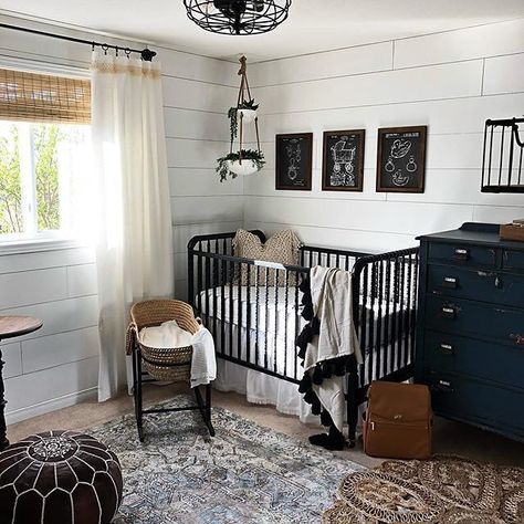 Styled to nursery perfection.  Image: @sarah.marguerita Luxury Baby Crib, Baby Baker, Black Crib, Toddler Board, Baby Nursery Inspiration, Babies Room, Baby Boy Room Nursery, Baby Rooms, Future Children