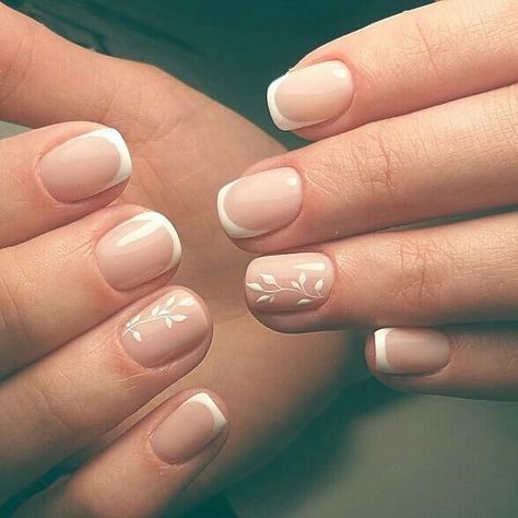 2023 Manicure Ideas, Minimalist Korean Nail Art, Short Bridal Nails Simple, Gel Nails Floral Design, Subtle Bridesmaid Nails, Simple Bride Nails Short, Bridal Nails For Short Nails, Gel Manicure Wedding Nails, Bridesmaid Nails Ideas