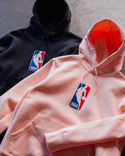 Nba Sweatshirt, Nba Cheerleaders, Couple Hoodies, Nba Fashion, Modest Fashion Outfits, Pink Hoodie, Los Angeles Lakers, Nike Sb, Puma Jacket