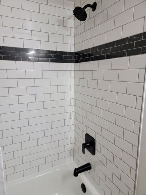 White And Black Bathroom, Accent Tile Bathroom, White Subway Tile Shower, Small Full Bathroom, Subway Tile Design, Full Bathroom Remodel, Hall Bathroom, Bathroom Redesign, Bathroom Shower Tile