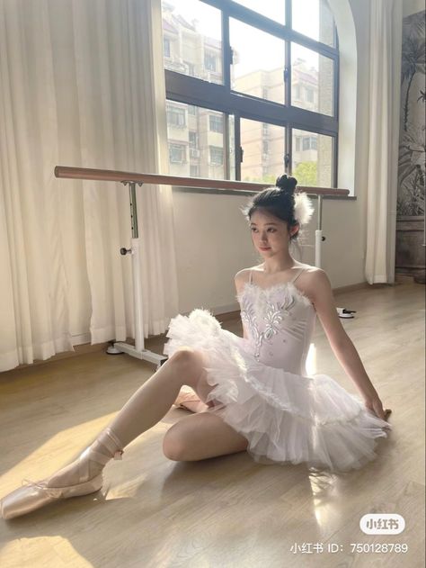 Ballet Competition, Ballet Recital, Blonde Asian, Ballerina Outfit, Ballet Beauty, Ballet Kids, Ballet Inspiration, Female Dancers, Ballet Clothes