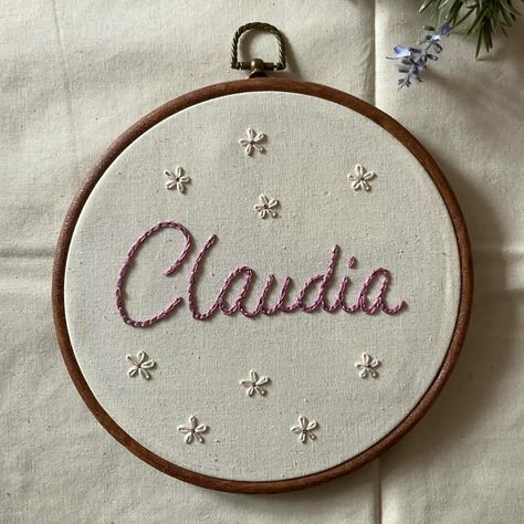 Custom Name Embroidery Hoop (birthday gifts, nursery, holiday gifts, anniversaries, gifts for loved ones) Embroidered Name Ornaments, Hand Embroidery Gifts, Name Embroidery Ideas, Anniversary Embroidery Hoop, Embroidery Hoop Wedding, Baby Name Embroidery, Name Embroidery Hoop, Embroidery Hoop Nursery, Embroidery Hoop Art Diy