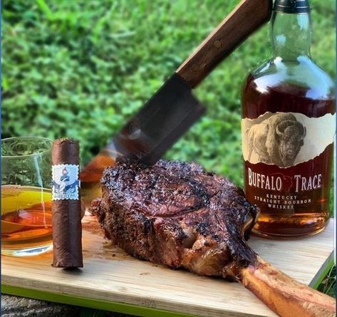 Steak And Whiskey, Buffalo Trace, Man Food, Campfire Cooking, Cigars And Whiskey, Camping Food, Bbq Recipes, Healthy Meal Prep, Cigars