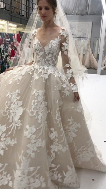 Monique Lhuillier Maeve, Monique Lhuillier, Dresses Wedding, Wedding Gowns, Ball Gowns, Wedding Ideas, Blush, Wedding Dresses, Weddings