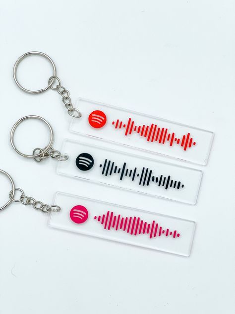 Custom Scannable Music Code Keychain for Women Men Fashion Bag - Etsy Jewelry Valentines Day, Bf Love, Hippie Crochet, Mens Bags Fashion, Matching Keychains, Crochet Bows, Metal Keychain, Valentines Jewelry, Lovely Shop