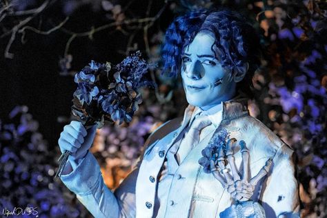 Corpse Bride Genderbend, Fantasy Costume Design, Corpse Bride Makeup, Corpse Bride Art, Emily Corpse Bride, Tim Burton Art, Corpse Bride, Fantasy Costumes, Classic Horror