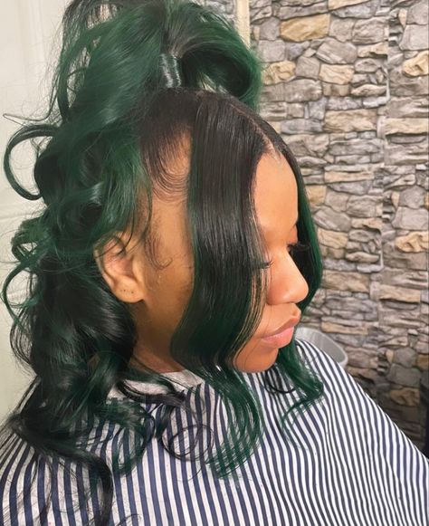 Green Hairstyles Black Women, Prom Hair Black Women, Vacay Hairstyles, Green Ponytail, Green Hair Dye, Barbie Ponytail, Colorful Hairstyles, Hair Black Women, Black Ponytail Hairstyles