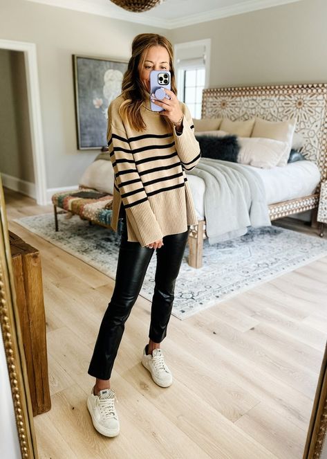 Beige And White Striped Sweater Outfit, Tan Striped Sweater Outfit, Black And Tan Outfits For Women, Black And Beige Striped Sweater Outfit, Tan And Black Striped Sweater Outfit, Striped Sweater Outfit Winter, Styling Black And White Striped Sweater, Stripes Sweater Outfit, Tan Outfits For Women