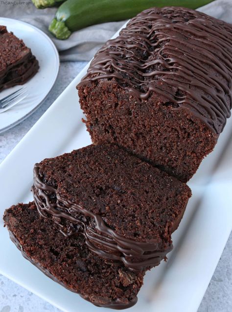 Courgette Loaf, Chocolate Courgette Cake, Vegan Banoffee Pie, Courgette Cake, Super Moist Chocolate Cake, Chocolate Loaf Cake, Vegetable Cake, Chocolate Zucchini Cake, Loaf Cake Recipes