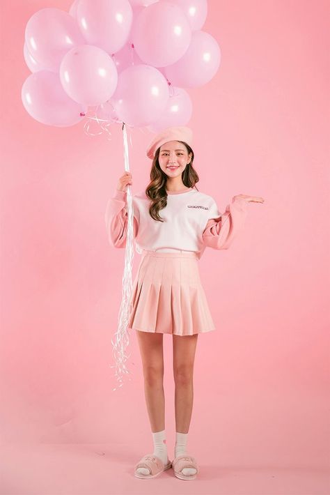 #Icecream12 daily2016 Rainbow Inspiration, Clothing Photoshoot, Birthday Photoshoot Ideas, Pink Clothing, Pink Photography, Creative Shot, Make Clothes, Photoshoot Themes, Outdoor Photoshoot