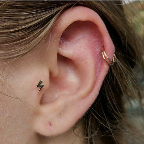 Inner Ear Tattoo, Piercings Cartilage, Ear Lobe Piercings, Cartilage Piercings, Piercing Aftercare, Piercing Studio, Tongue Piercing, Titanium Jewelry, Lobe Piercing