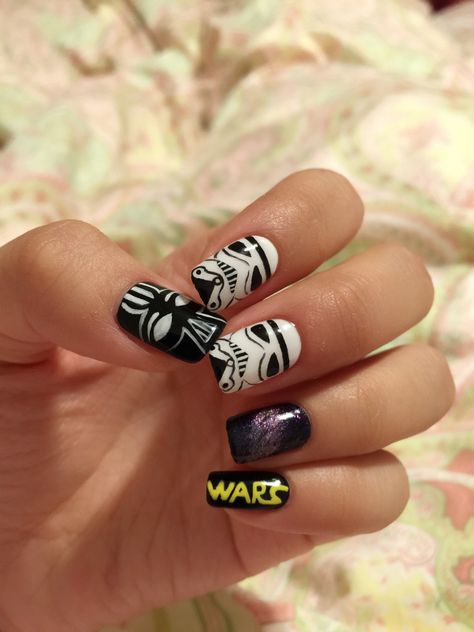 star wars nail art. Darth Vader & Imperial Stroomtrooper Darth Vader Nails, Star Wars Nail Art, Star Wars Nails, Nails Star, Nail Glam, Simple Nail Art Designs, Best Nail Art Designs, Star Nails, Simple Nail Designs